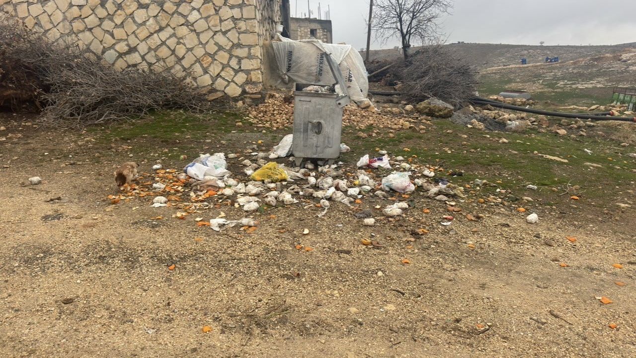 Mazıdağı kırsalında çöp toplama aksadı, vatandaşlar tepkili