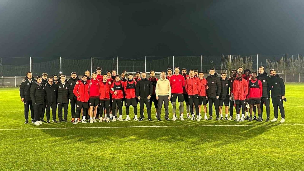 Mehmet Muharrem Kasapoğlu, Fatih Karagümrük'ü Belek'te Ziyaret Etti