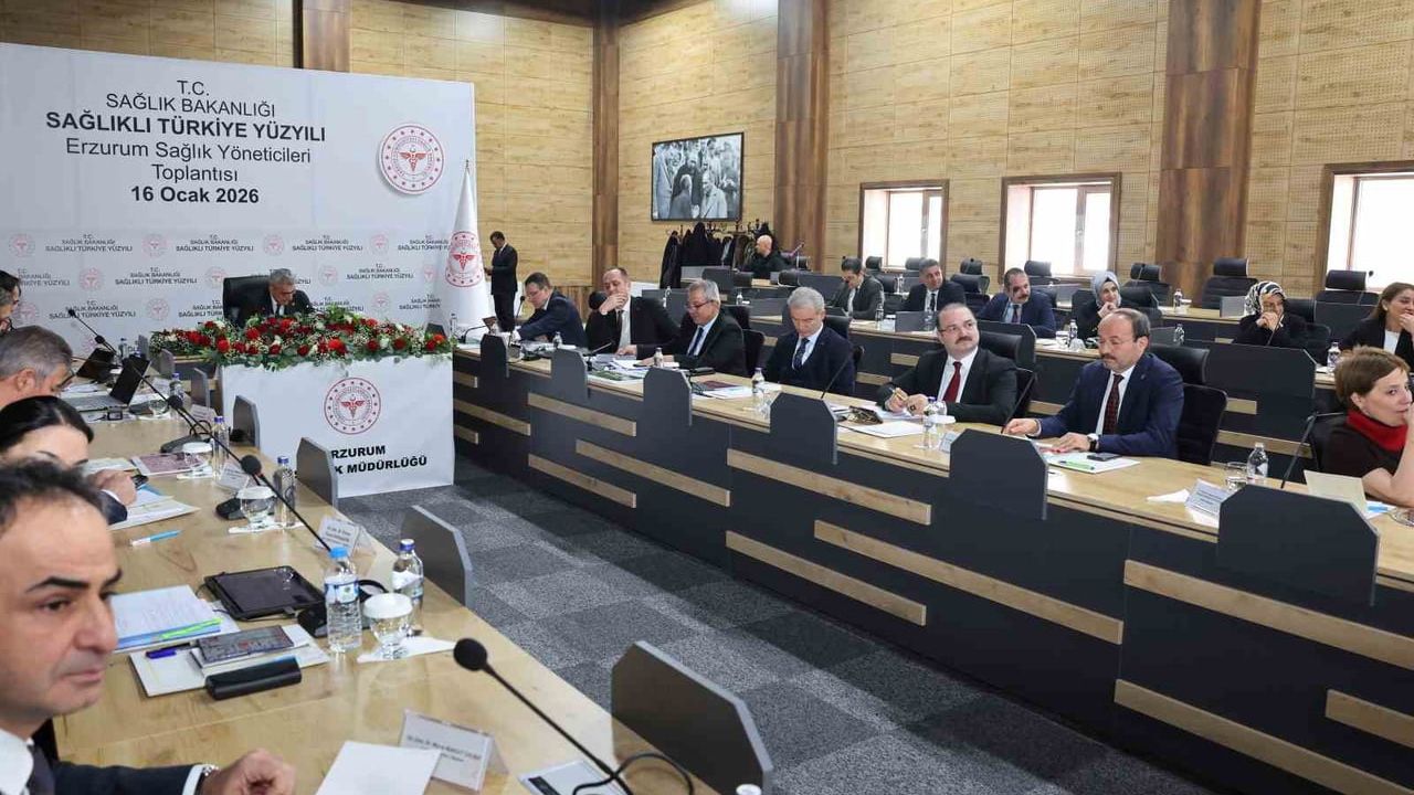 Memişoğlu ve Hacımüftüoğlu Erzurum'da: Üniversite ve Sağlık Yatırımlarına Destek