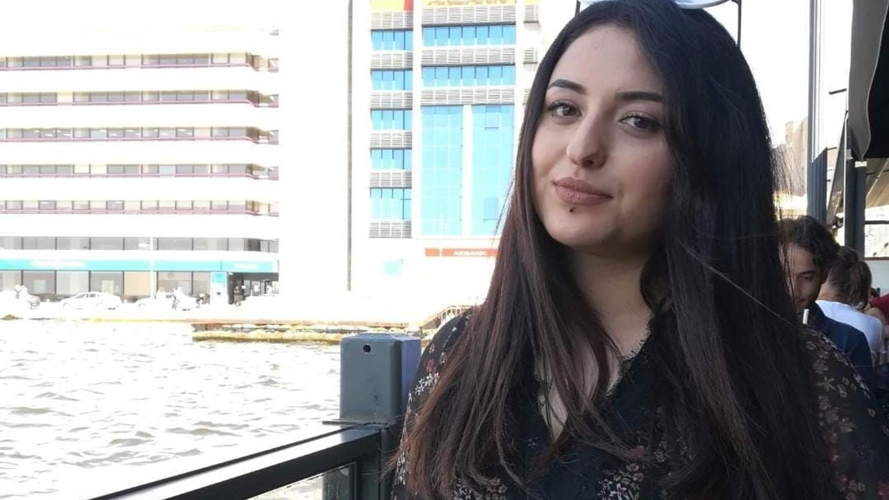 Menemen'de uzaklaştırma kararı bulunan şüphelinin pusu kurduğu saldırıda Gözde Akbaba yaşamını yitirdi