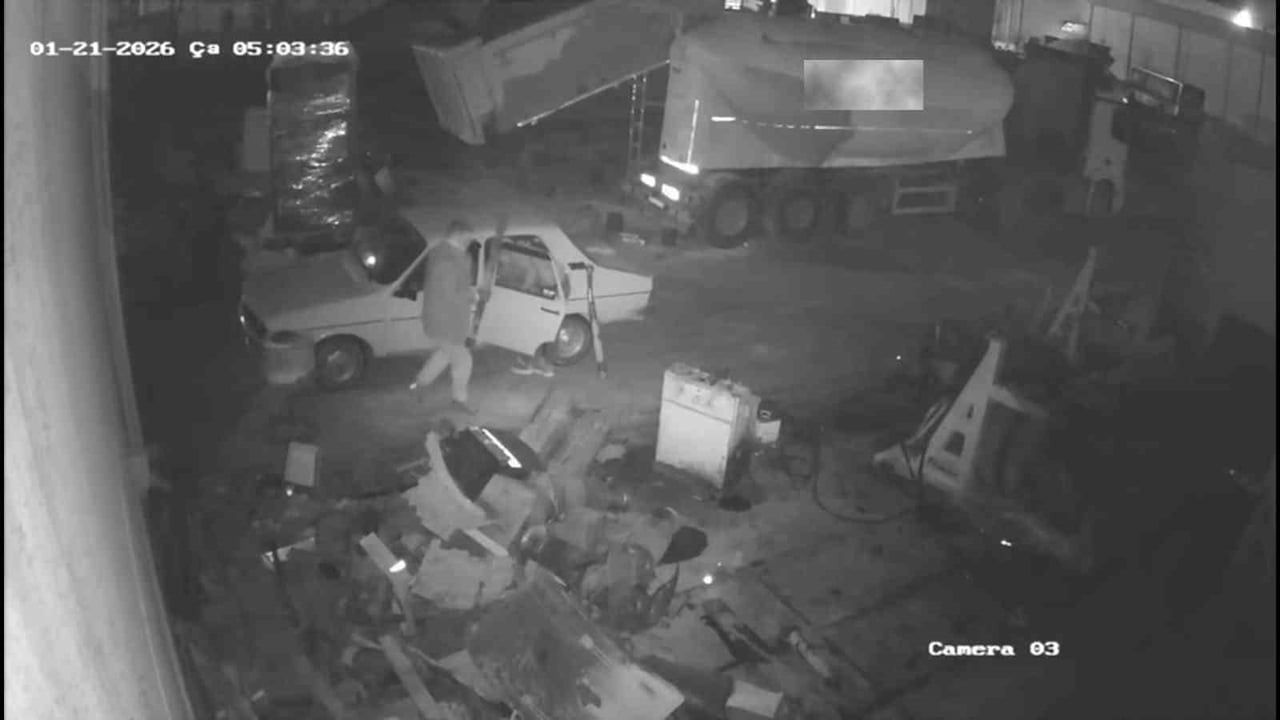 Menteşe'de sanayi sitesinden hurda hırsızlığı: 2 şüpheli Balıkesir'de yakalandı