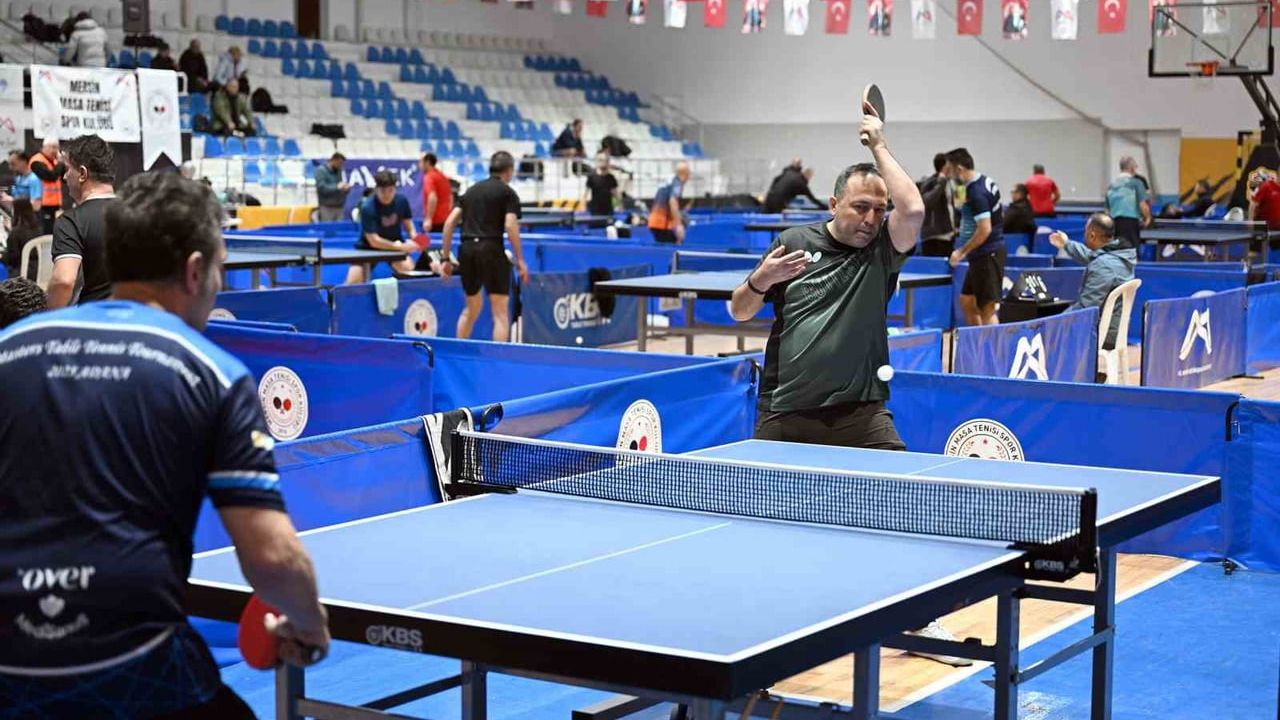 Mersin'de 5. Ulusal Masa Tenisi Veteran Turnuvası sona erdi