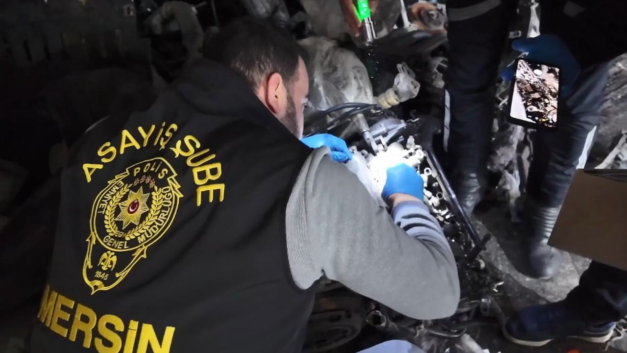 Mersin’de 'Change Araç' çetesine operasyon: 14 tutuklama