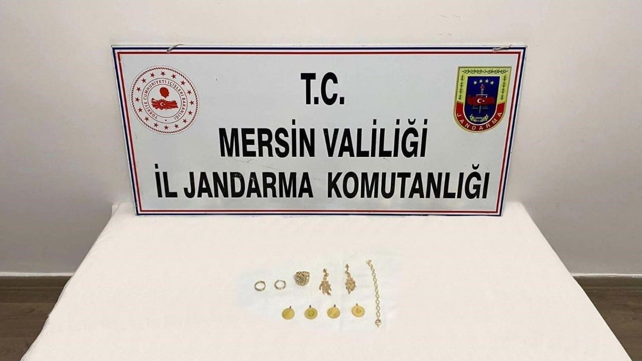 Mersin'de evden hırsızlık iddiası: JASAT 2 şüpheliyi yakalayıp tutukladı