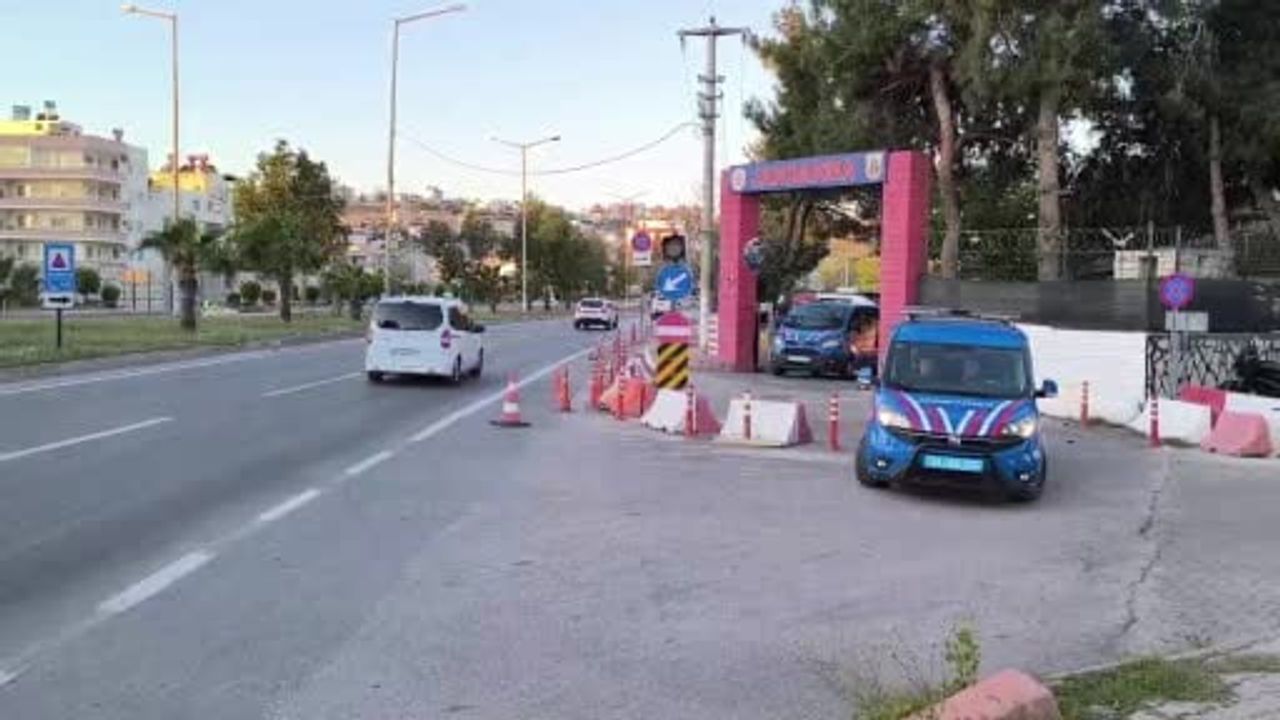 Mersin'de Silifke'de binlerce izinsiz patlayıcı ele geçirildi — 1 tutuklama