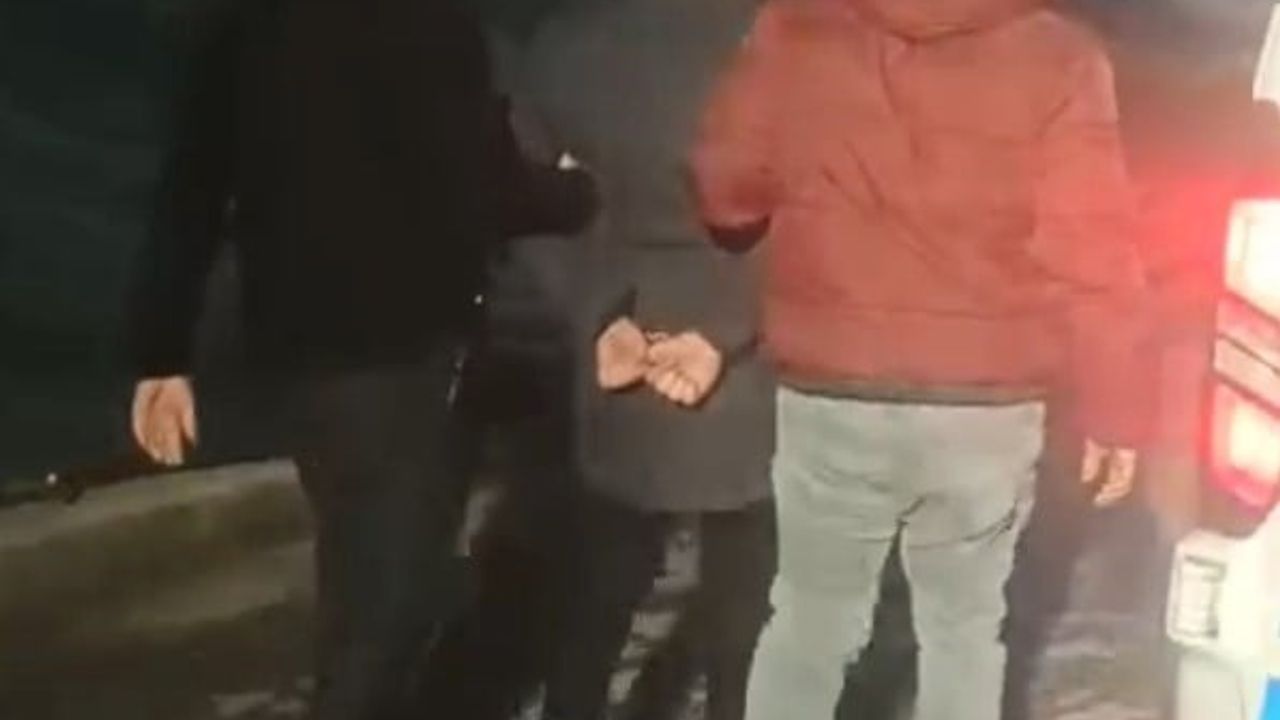 Mersin'de trafikte sopa ile tehdit: Sürücü H.A. tutuklandı, 205 promil alkollü çıktı