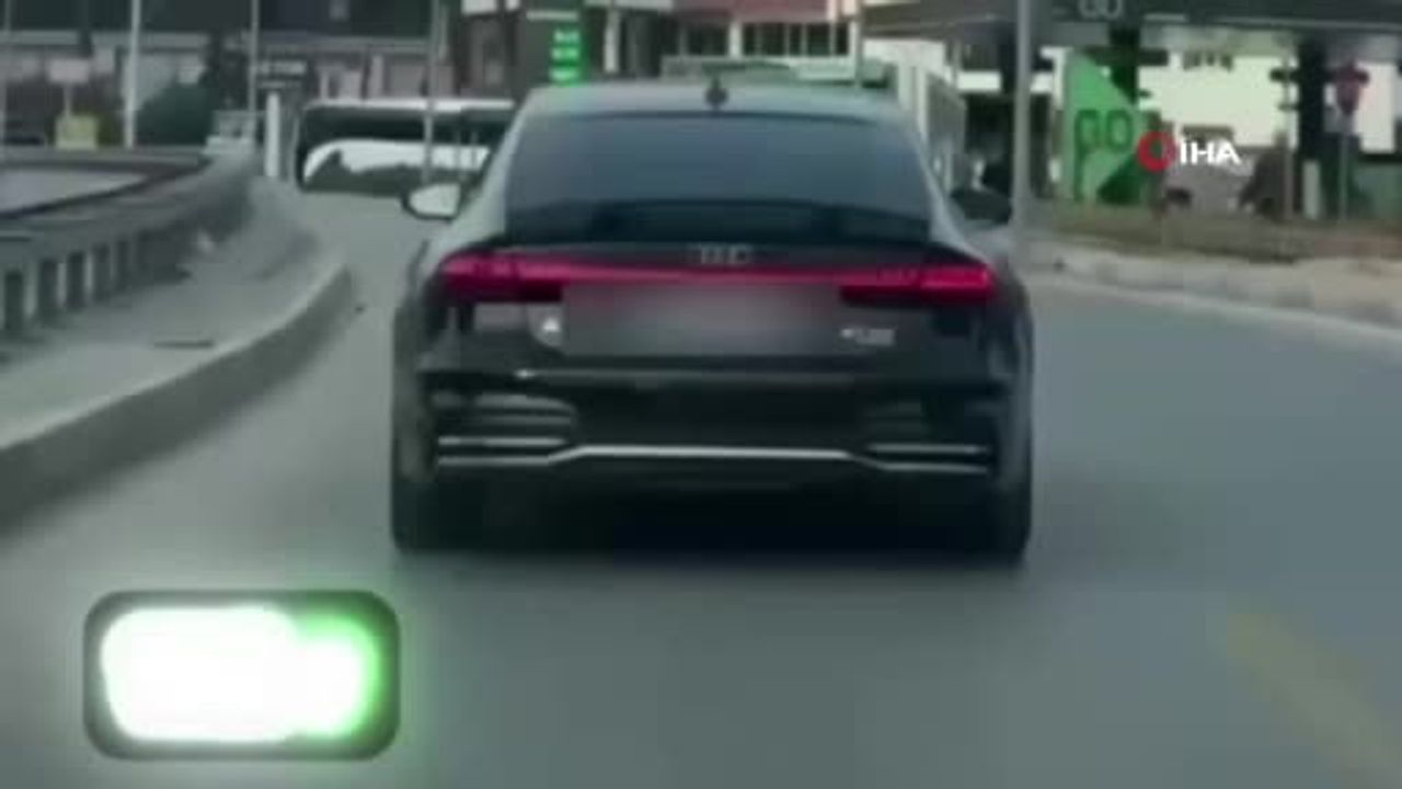 Mersin'de yasa dışı çakar takan sürücüye 414 bin lira ceza