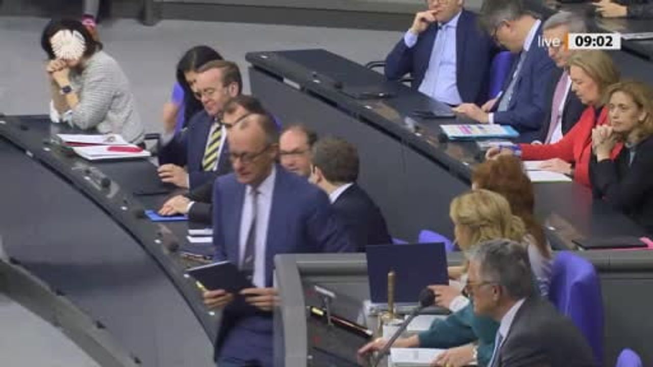 Merz: Afganistan görevlerinin küçümsenmesine izin verilmeyecek