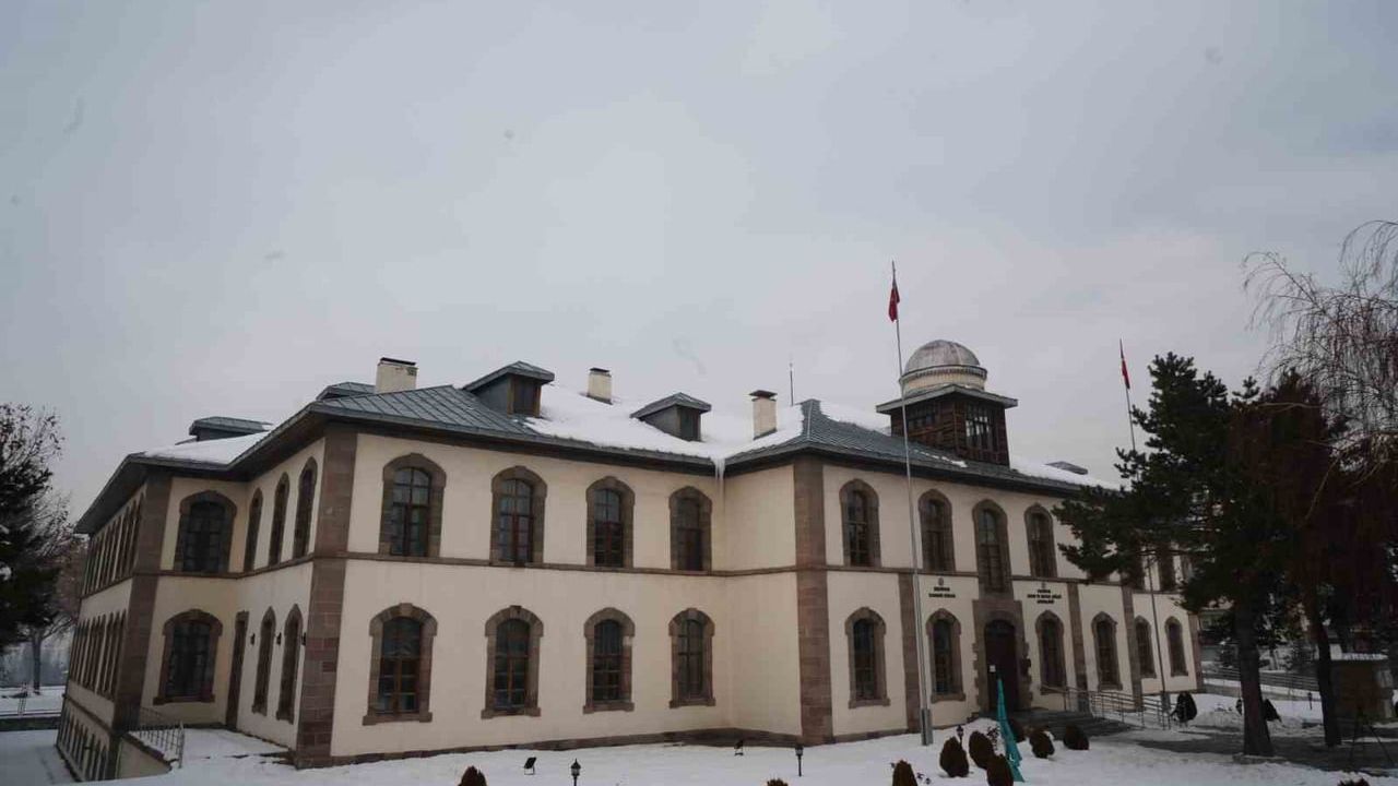 MHP Erzurum İl Başkanlığı'ndan Erzurum Kongre Binası açıklaması