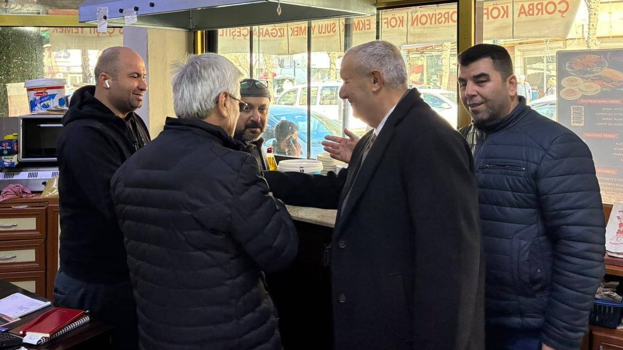 MHP Salihli'de 'Hayırlı günler komşum' ziyaretleri devam ediyor