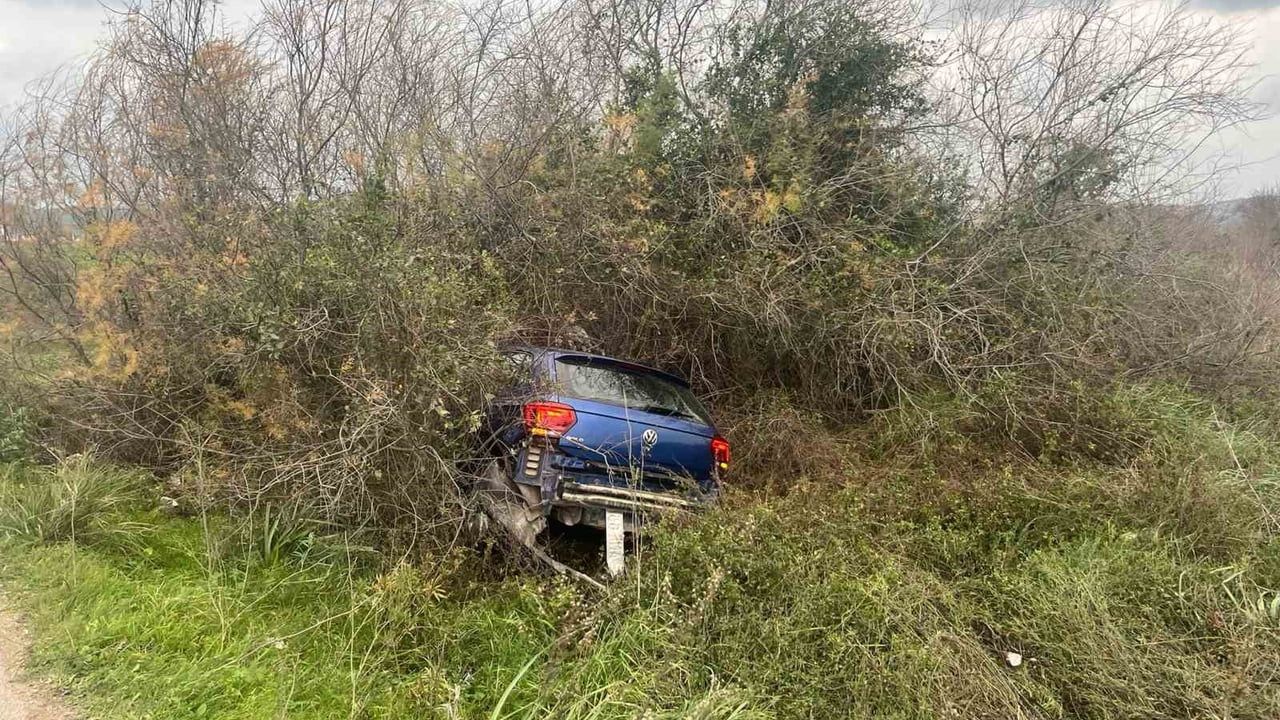 Milas-Bodrum karayolunda araç şarampole uçtu: 1 yaralı