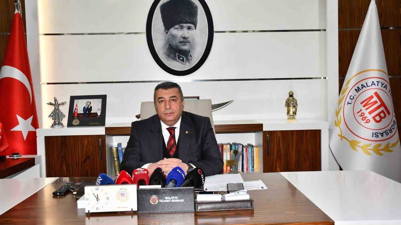 MTB Başkanı Özcan: Zorluklara rağmen 303 milyon dolarlık kayısı ihracatı