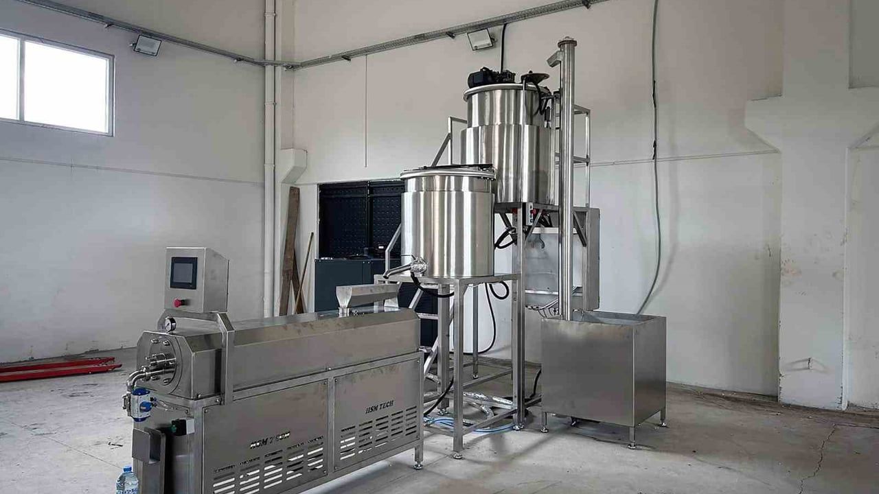 Muğla Büyükşehir'den arıcılara fondan makinası ile maliyet desteği