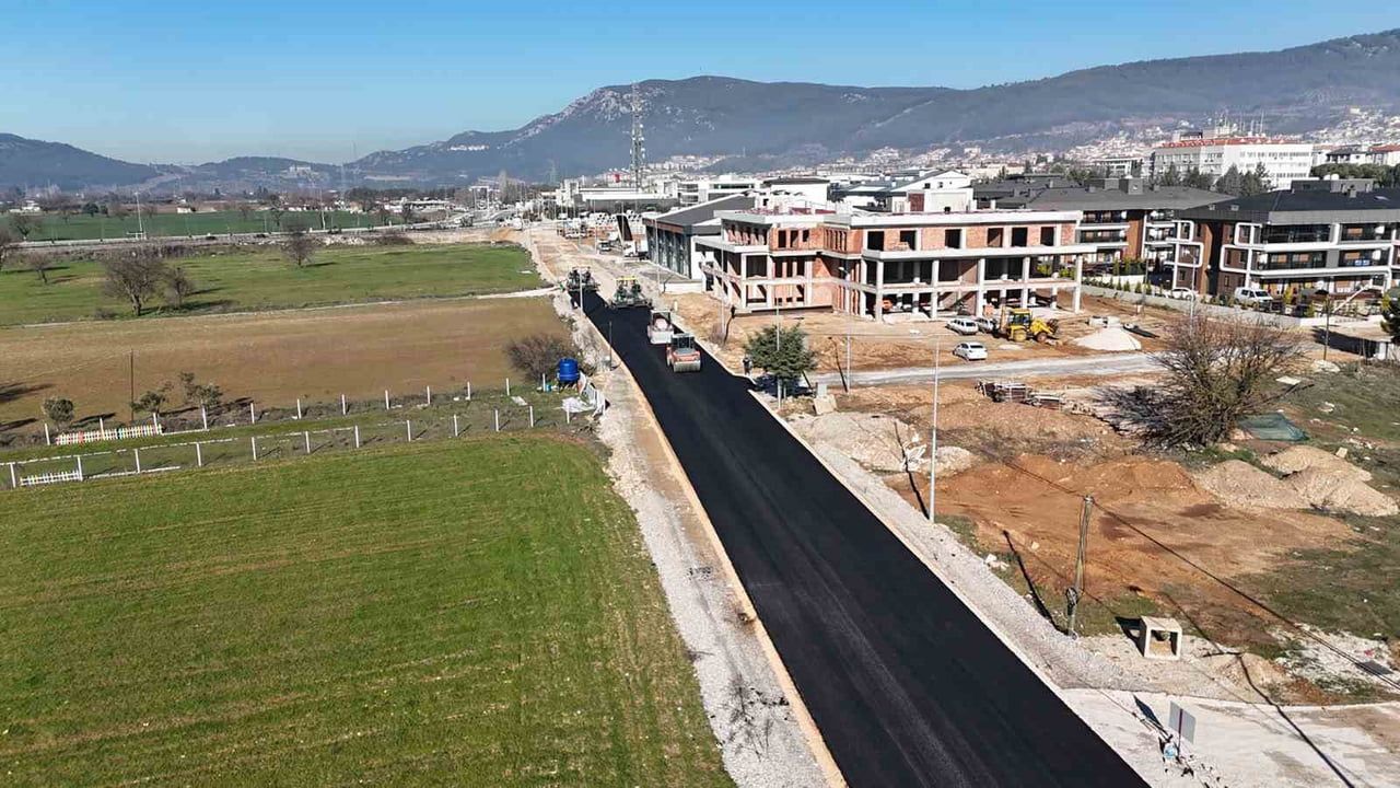 Muğla Büyükşehir, Menteşe’de yol yatırımlarını yoğunlaştırdı
