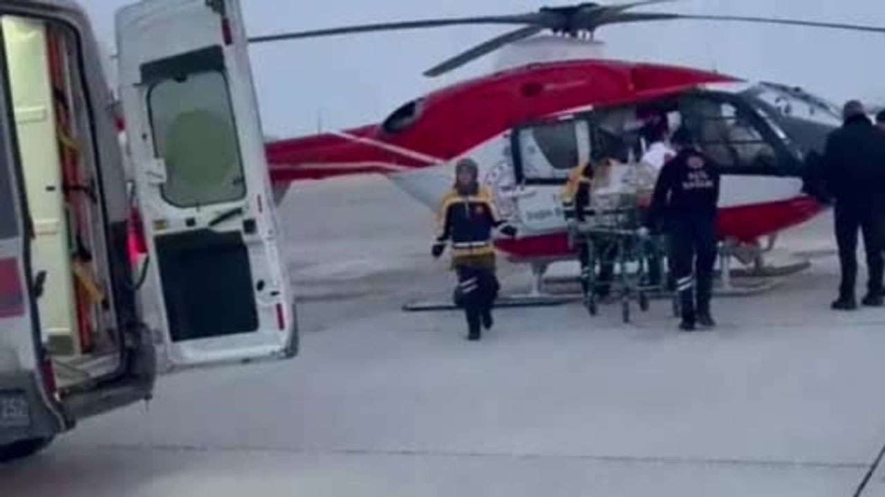 Muş'ta 26 hafta 3 günlük prematüre bebek helikopter ambulansla Van'a sevk edildi