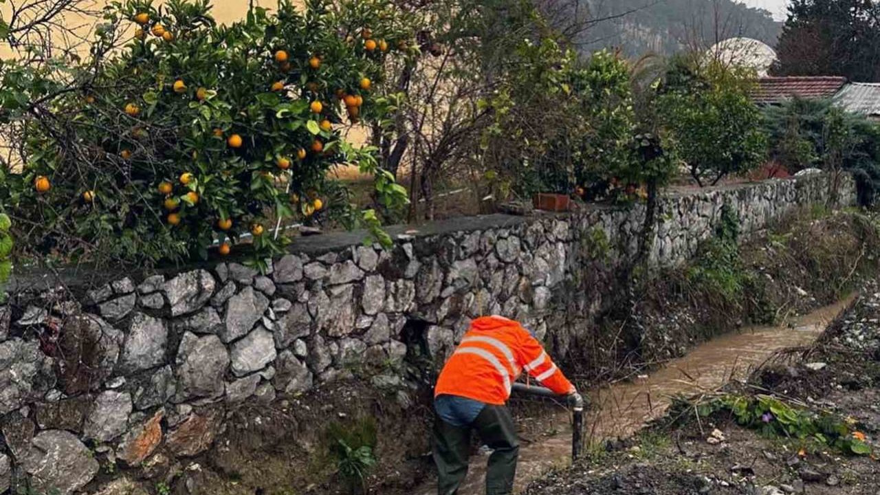 MUSKİ ekipleri sağanak uyarısına karşı teyakkuza geçti