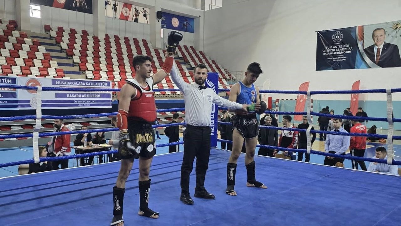 Muşlu Sporculardan Muaythai Doğu Anadolu Bölge Şampiyonası'nda 14 Madalya