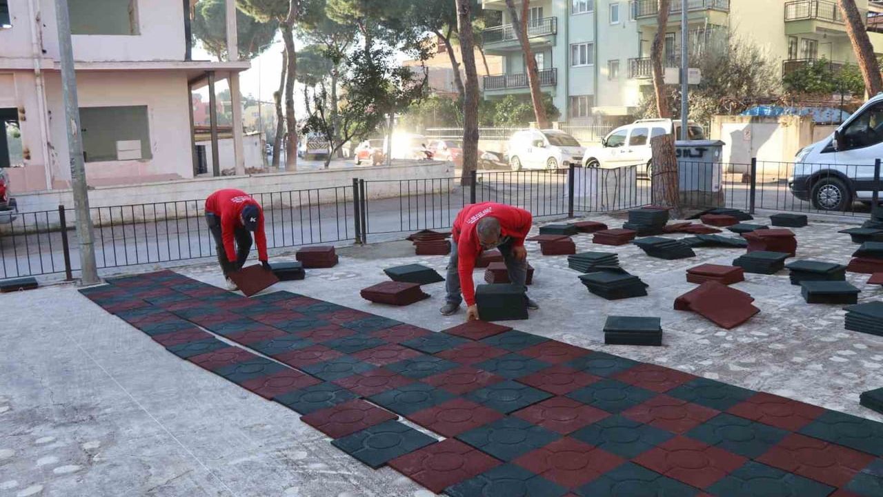 Nazilli Belediyesi Şehit Hidayet Erçelik Parkı’nı Yeniledi