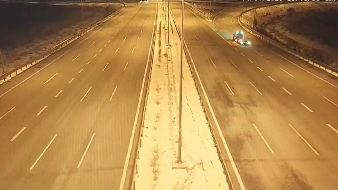 Nevşehir'de otoyolda ters yön giden kamyonet kameralar ve jandarmaya yakalandı