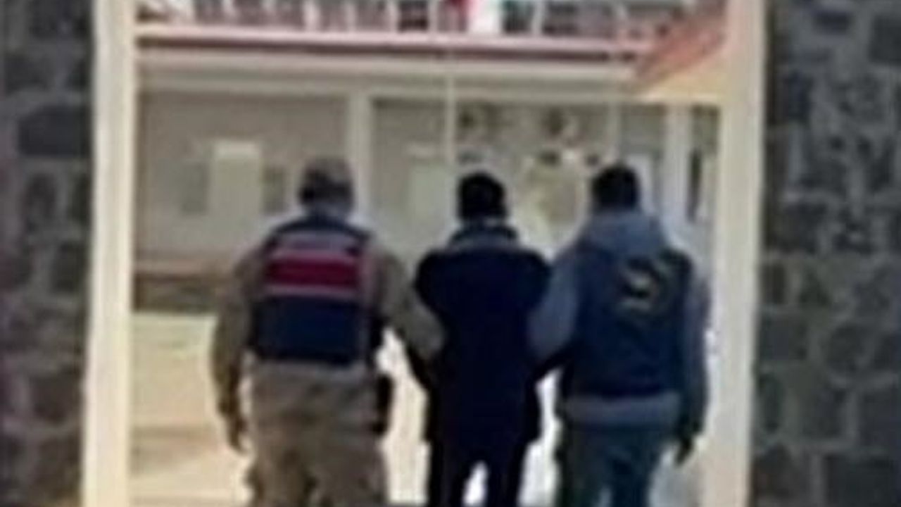 Nişan merasiminde havaya ateş açan şüpheli jandarmaya yakalandı