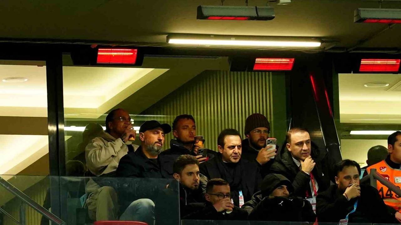 Noa Lang, Fatih Karagümrük maçını tribünden izledi