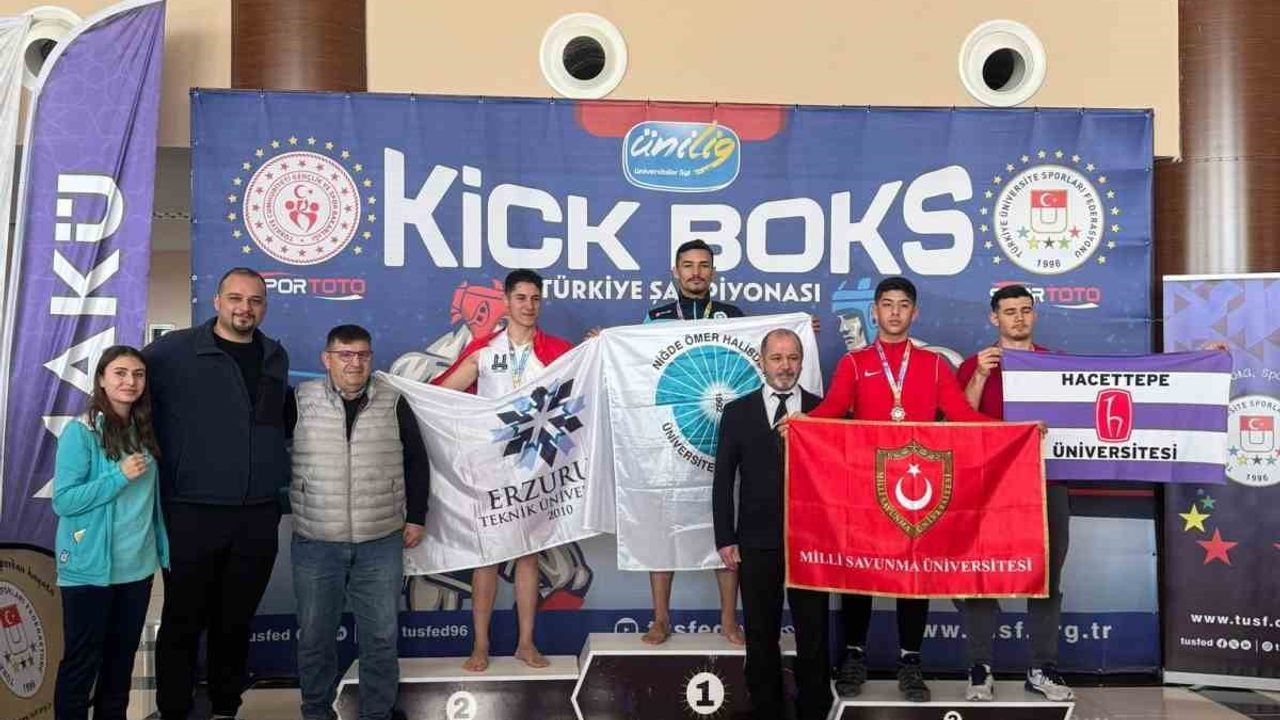 NÖHÜ sporcuları Ünilig Kick Boks Türkiye Şampiyonası’nda madalya kazandı
