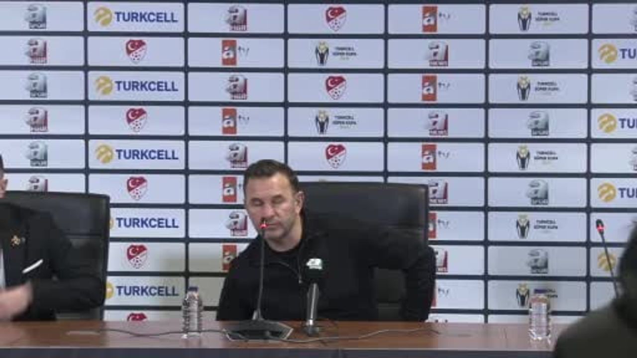 Okan Buruk: Taraftardan özür diliyoruz, kupayı onlara veremedik