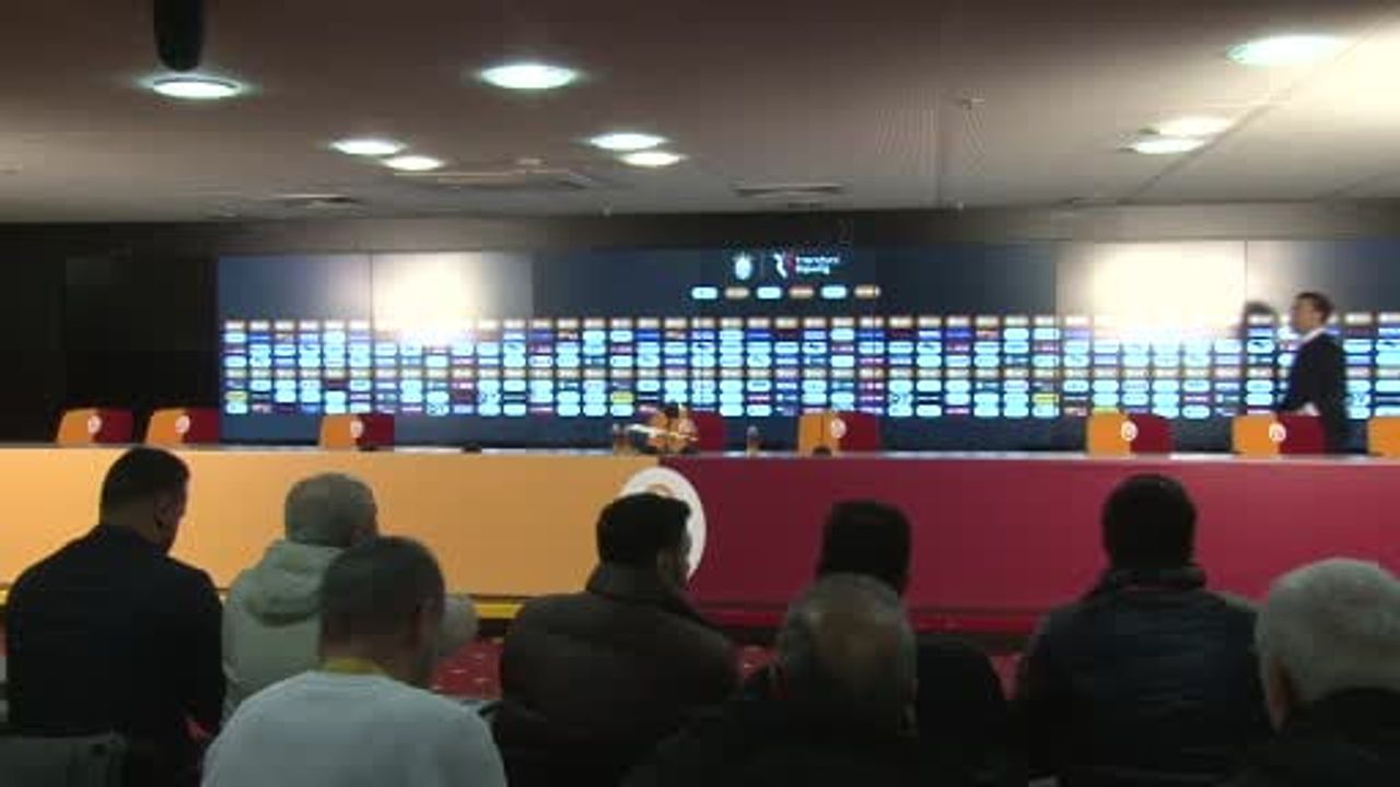 Okan Buruk: "Transfere ihtiyacımız olduğunu net bir şekilde biliyoruz"