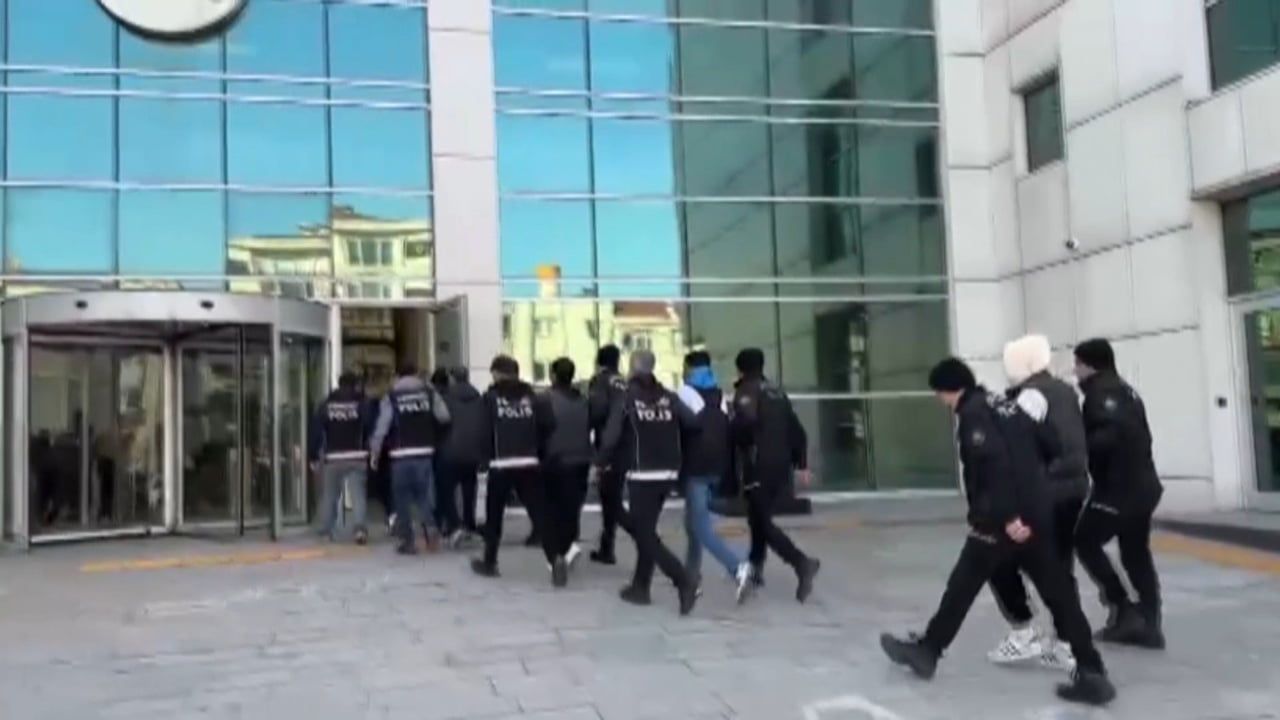 Ordu'da sokak satıcılarına operasyon: 12 tutuklama
