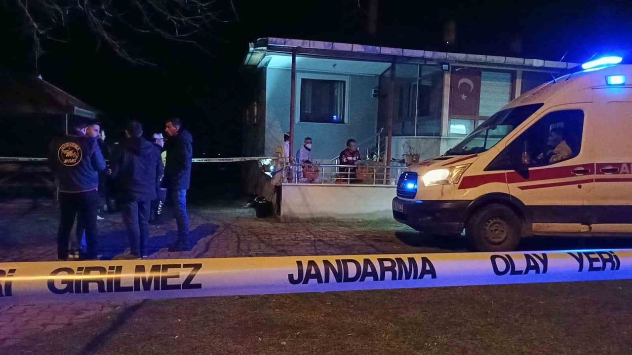Ordu Ulubey'de ahırda bıçaklı saldırı: 81 yaşındaki adam öldü