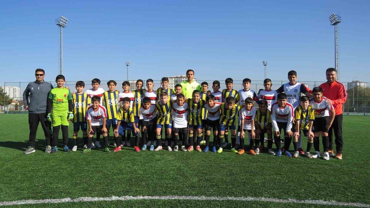 Osman Ulubaş Köşk Ortaokulu Namağlup Şampiyon