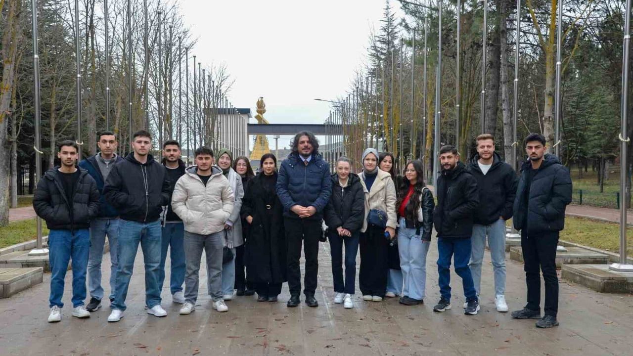 Osmaneli MYO Öğrencileri BŞEÜ Merkez Kampüsünü İnceledi