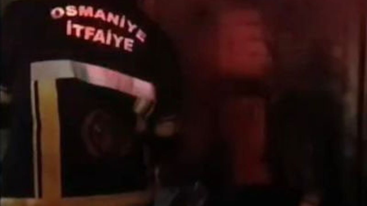 Osmaniye'de elektrikçi dükkanında yangın kontrol altına alındı