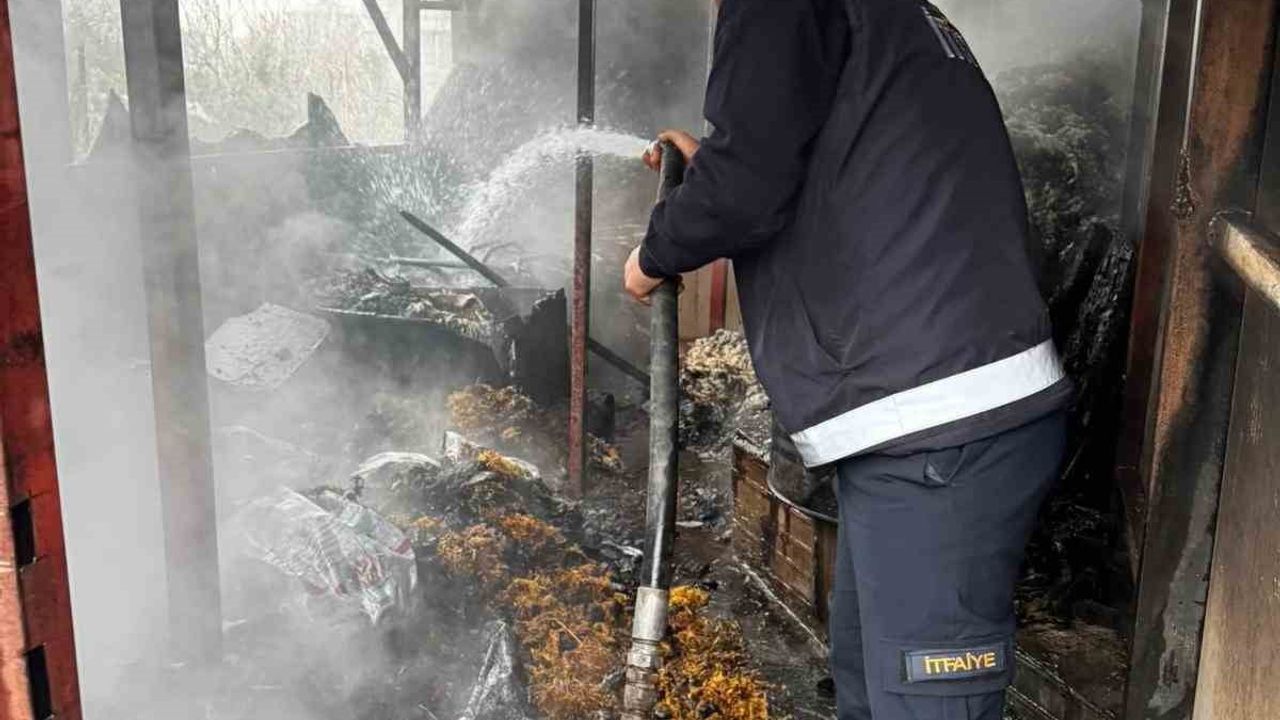 Osmaniye'de müstakil evin kilerindeki yangın kontrol altına alındı