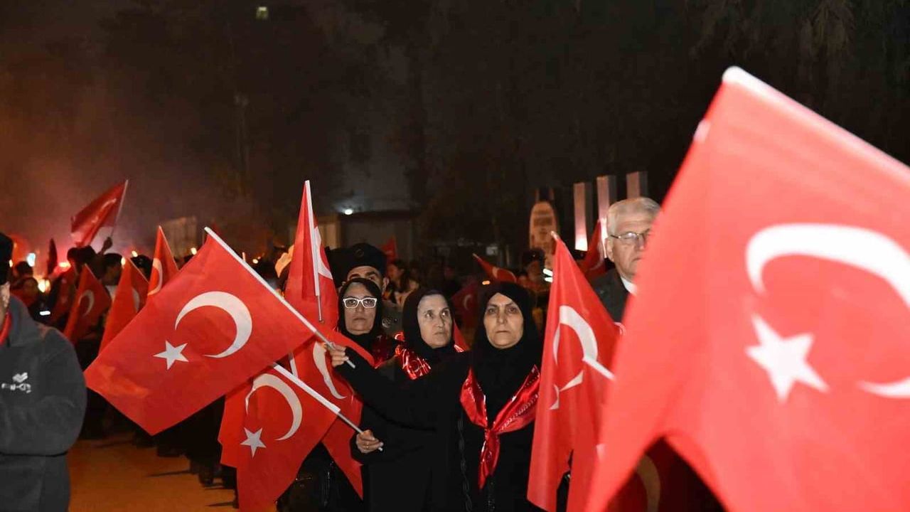 Osmaniye’nin Kurtuluşu 104’üncü Yılında Fener Alayıyla Kutlandı