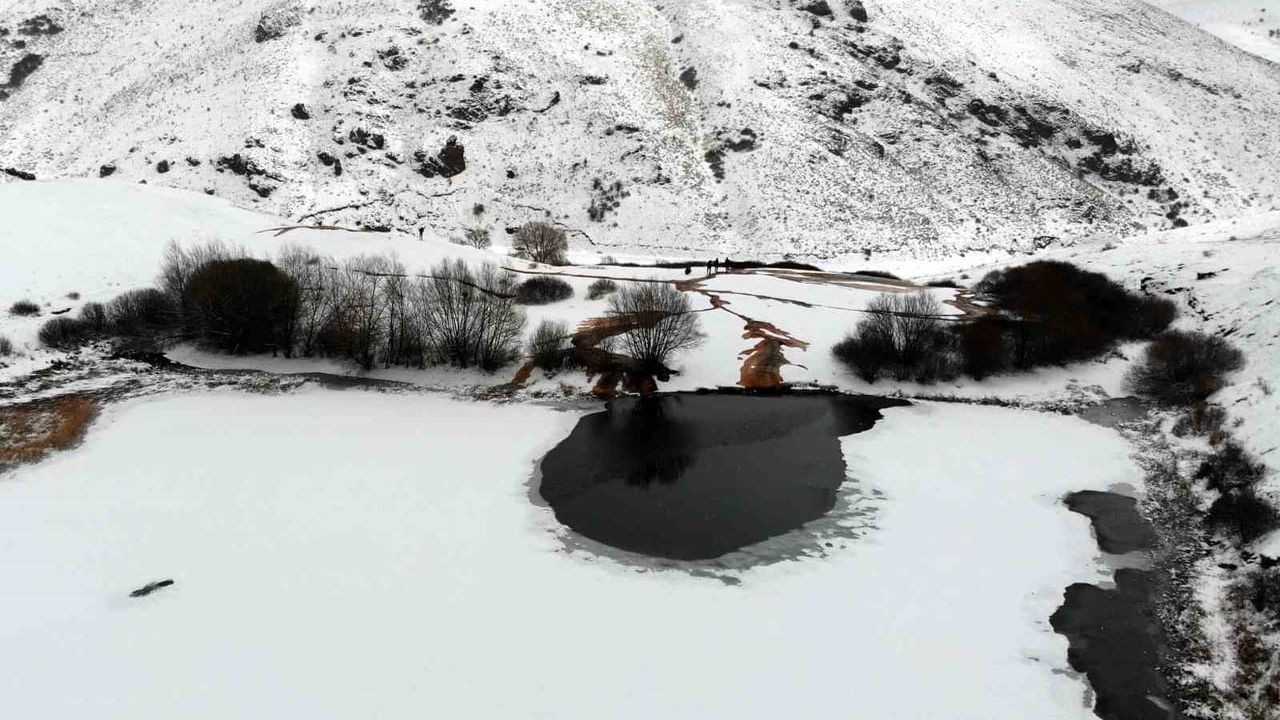 Otlukbeli Gölü: Traverten set gölü ve doğal anıt