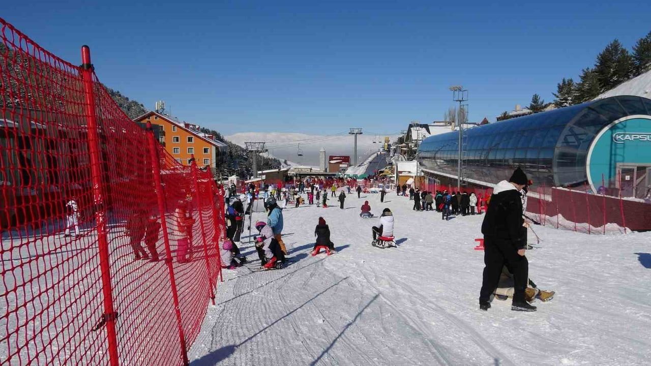 Palandöken'de Hafta Sonu Kayak Yoğunluğu