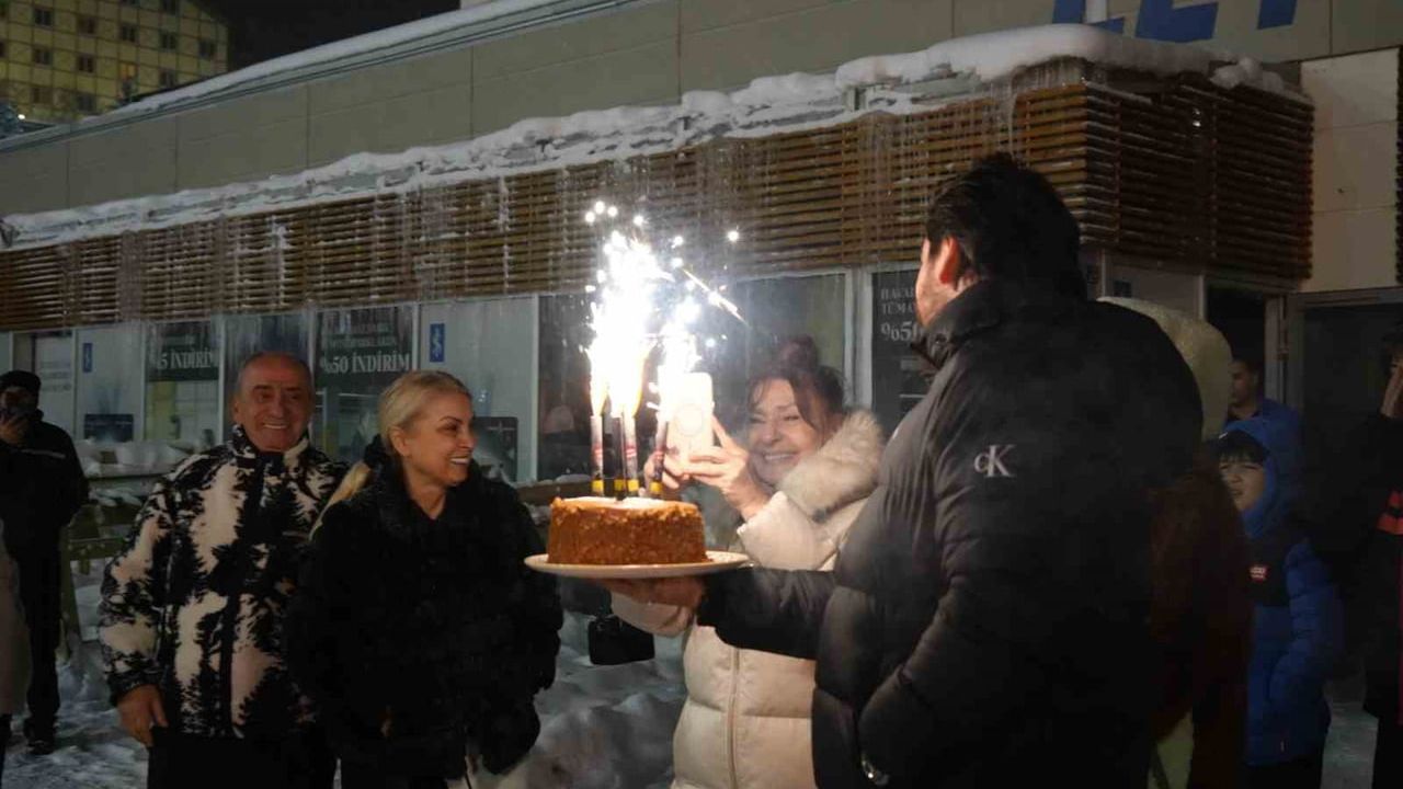 Palandöken Kayak Merkezi'nde yeni yıl coşkusu