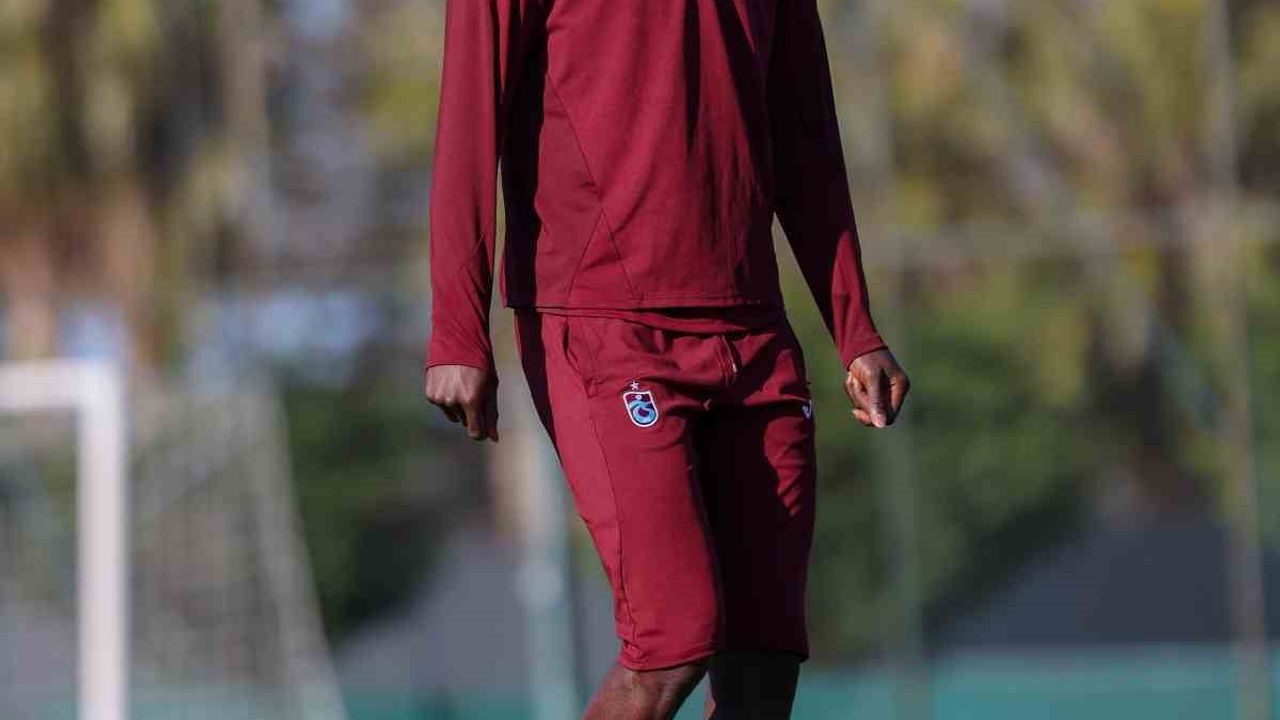 Paul Onuachu Trabzon'a Döndü: Kasımpaşa Maçı Hazırlıklarında Yer Aldı