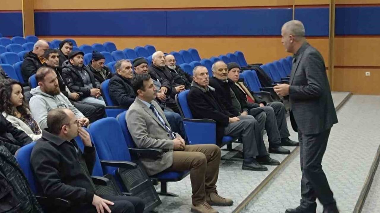 Pazaryeri'de üreticilere TARSİM bilgilendirmesi