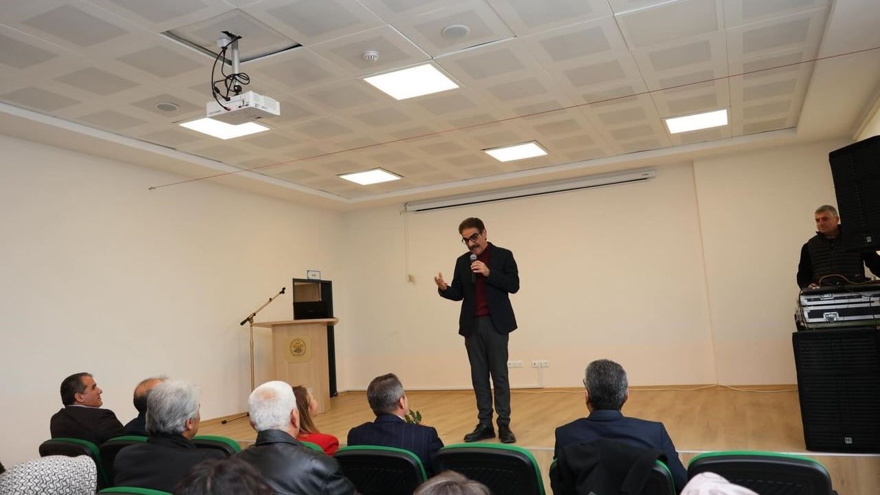 Pazaryeri’nde ‘Lider Öğretmen: İletişim ve Motivasyon’ semineri düzenlendi