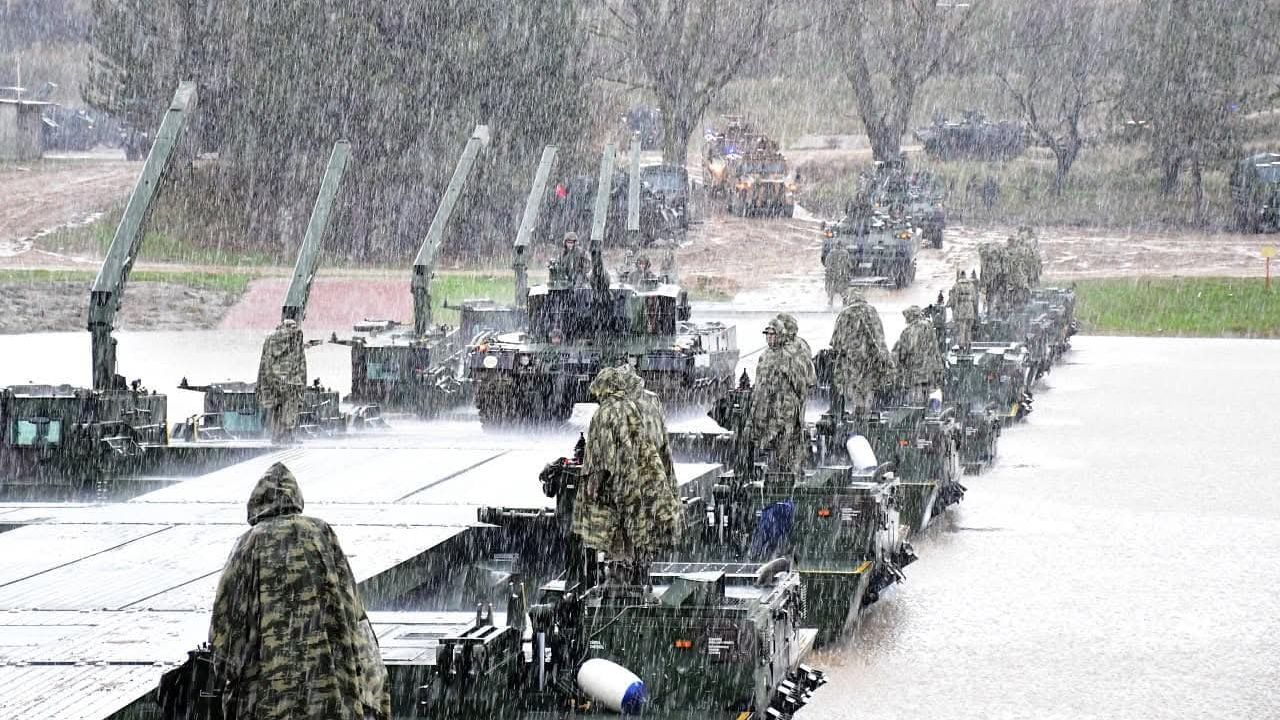 Pınarhisar’da 66'ncı Mekanize Piyade Tugayı Durgun Su Geçiş Eğitimi Gerçekleştirdi