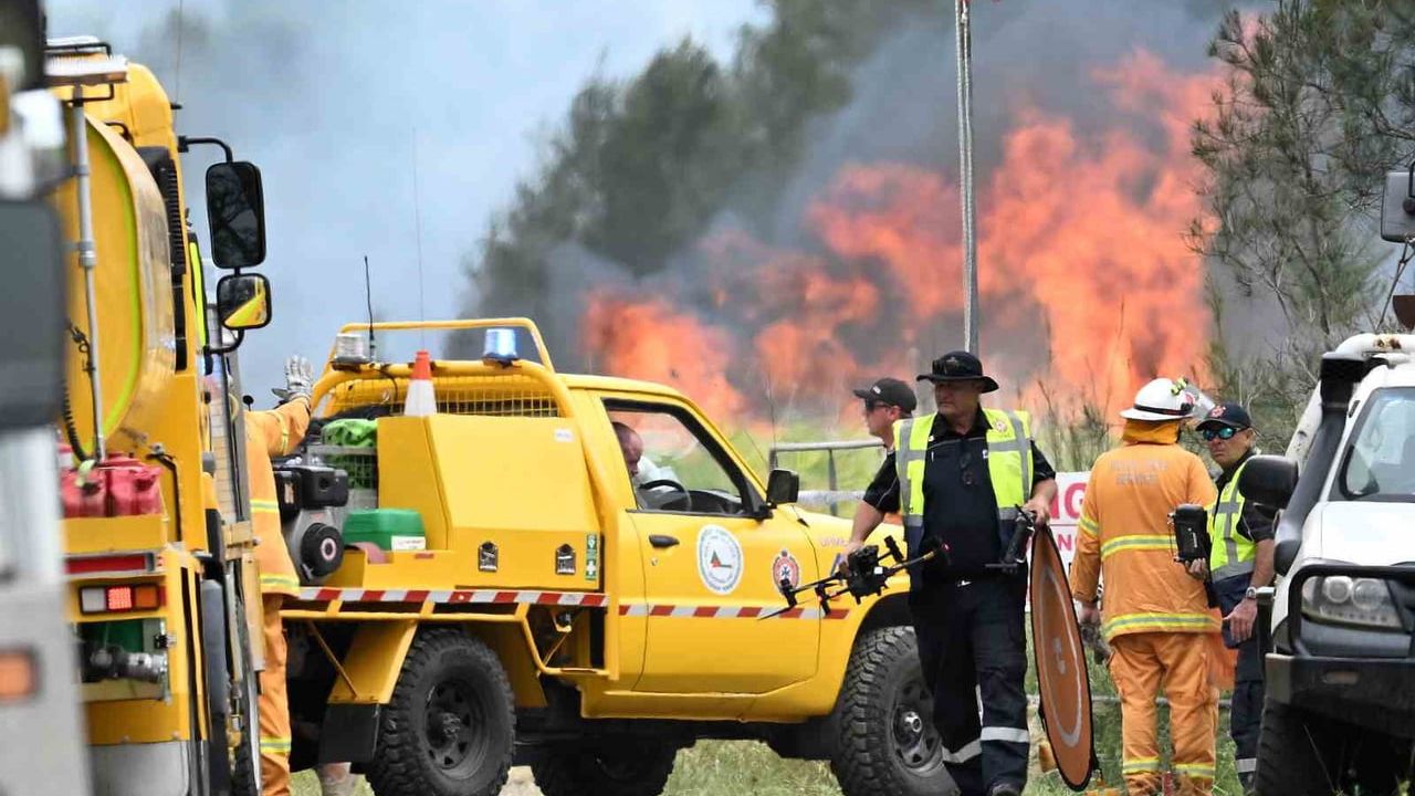 Queensland'de hafif uçak kazası: 2 kişi hayatını kaybetti, yangın çıktı