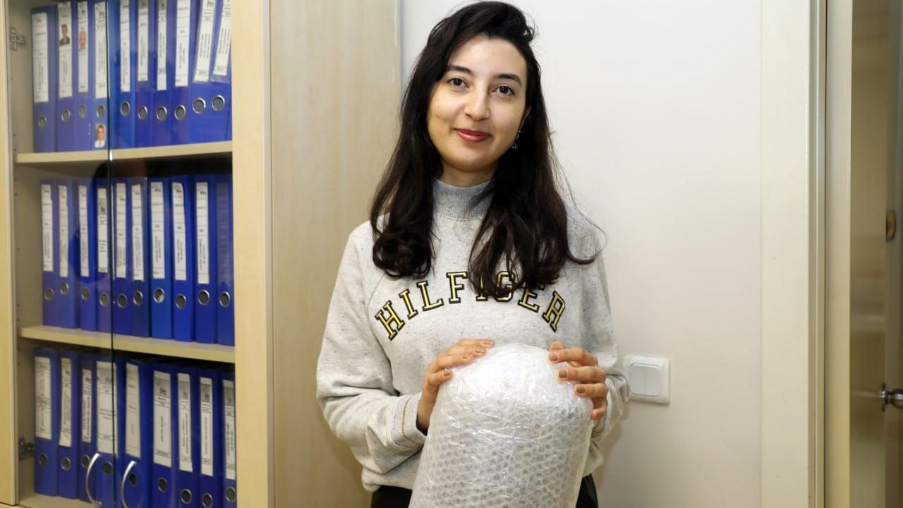 Ressam Çiftin Murat Kurum Portresi Halıya İşlendi