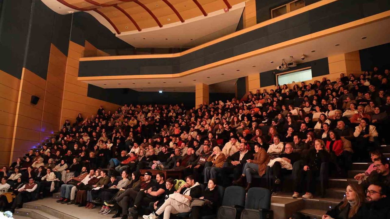 Ruh Öküzüm Sakarya'da Beğeni Topladı
