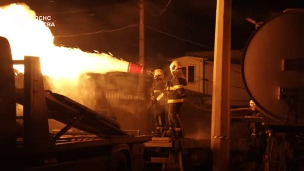 Rusya'nın Ukrayna'ya 370'ten Fazla Dron ve 21 Tip Füzeyle Gece Saldırısı