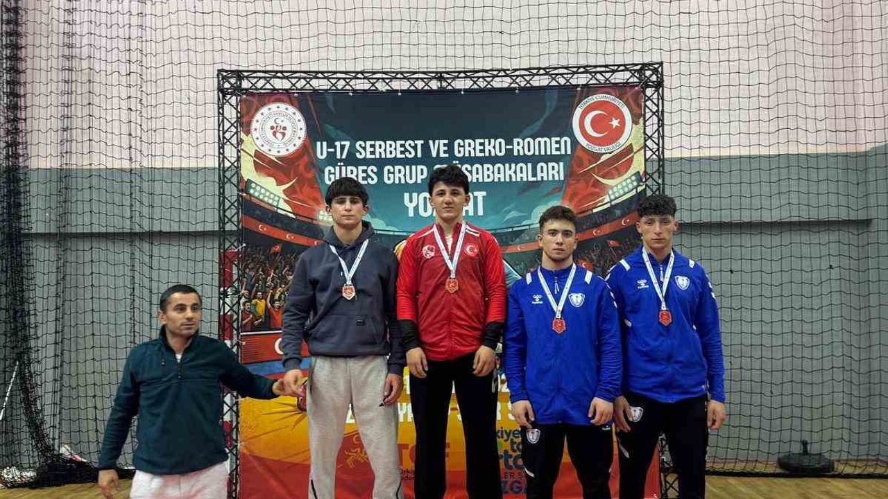 Şahinbey Belediye Spor U17 Güreşte Grup Şampiyonu — Yozgat (14-16 Ocak 2026)