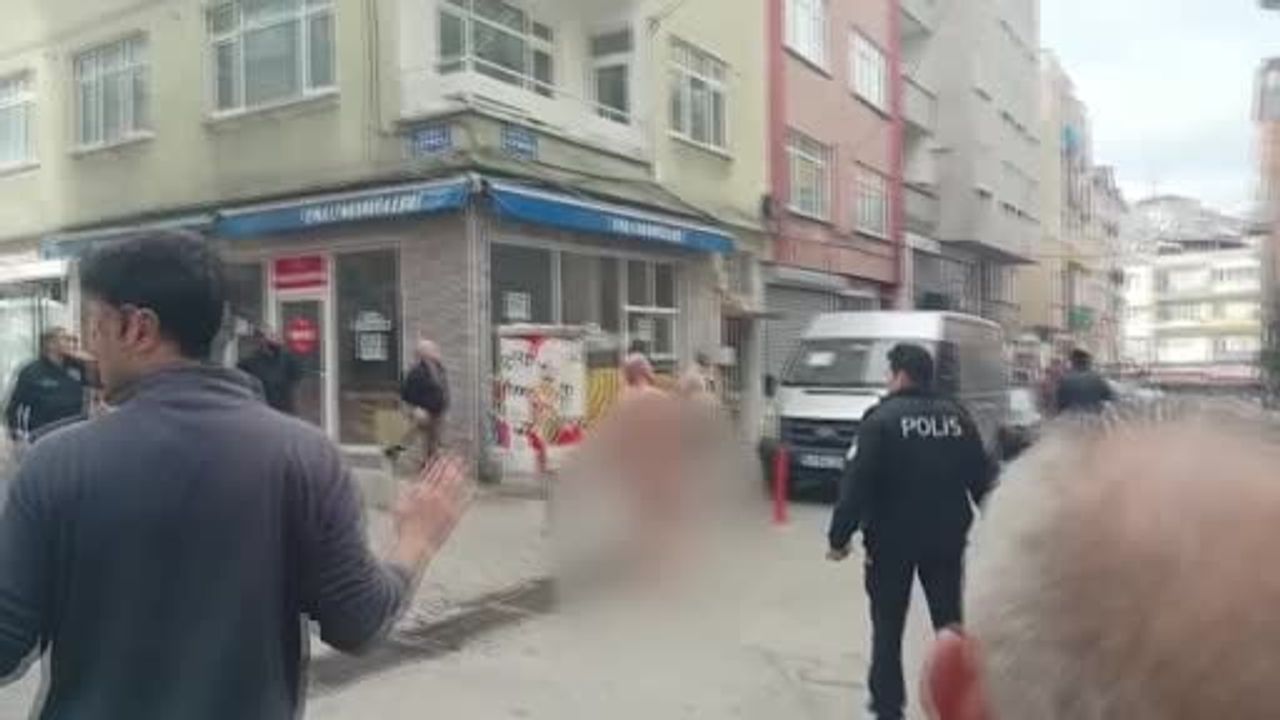 Samsun'da caddede çırılçıplak dolaşan kişi gözaltına alındı