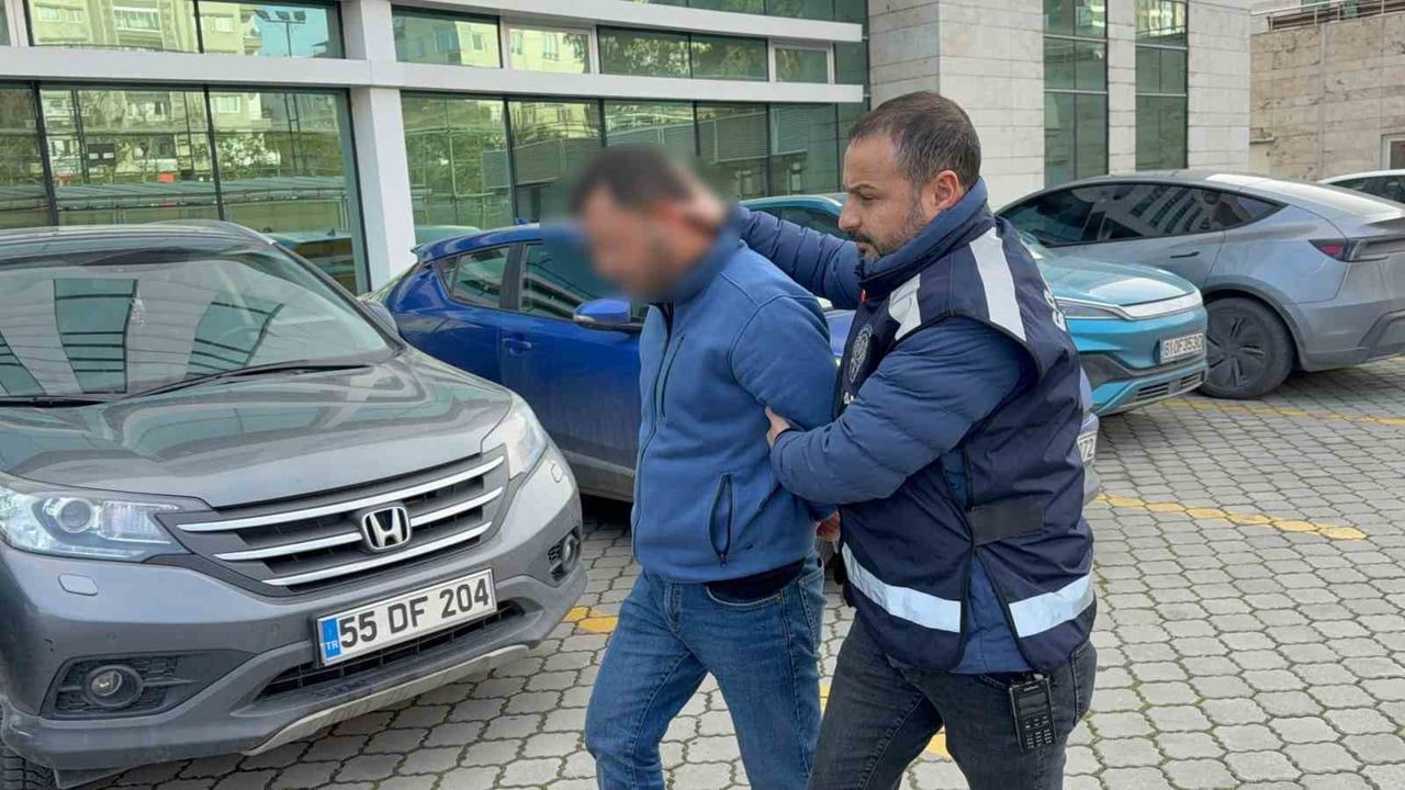 Samsun'da kahvehanede tartışma sonucu sandalyeden düşen kişi ağır yaralandı, 1 tutuklama