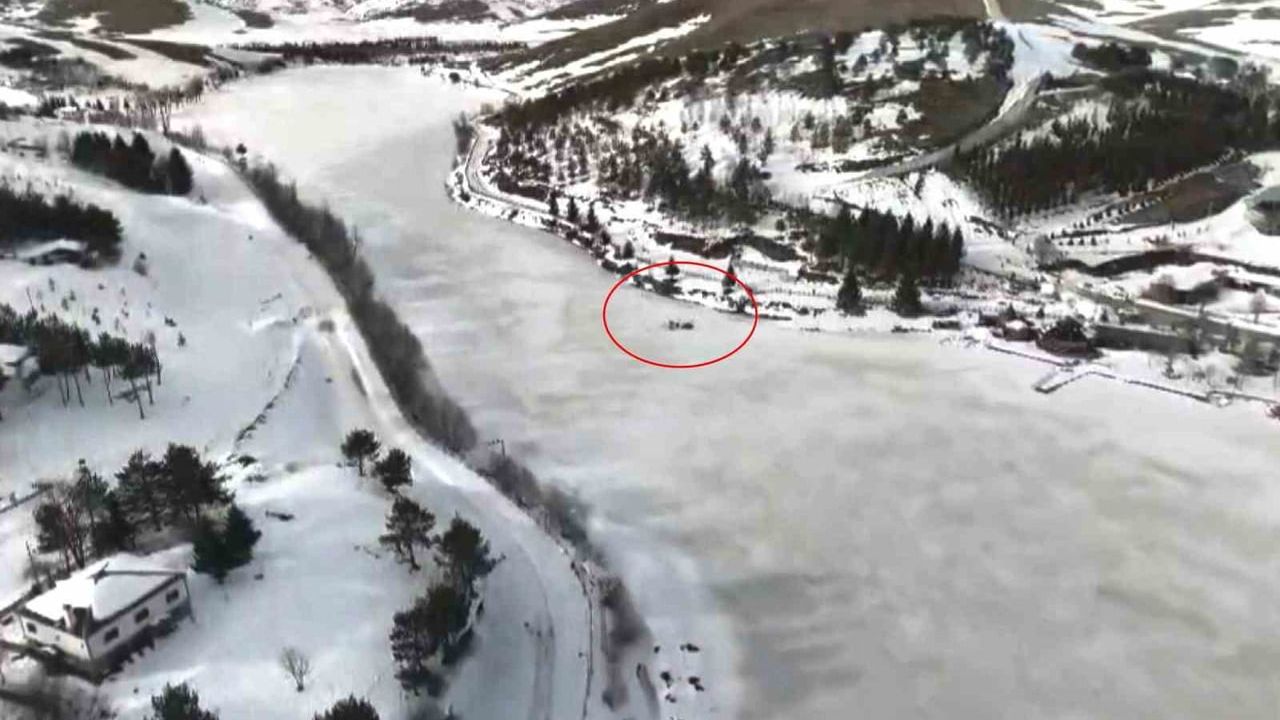 Samsunlu doktor doğa fotoğrafçısı donmuş gölde kamp kurup dronla görüntüledi